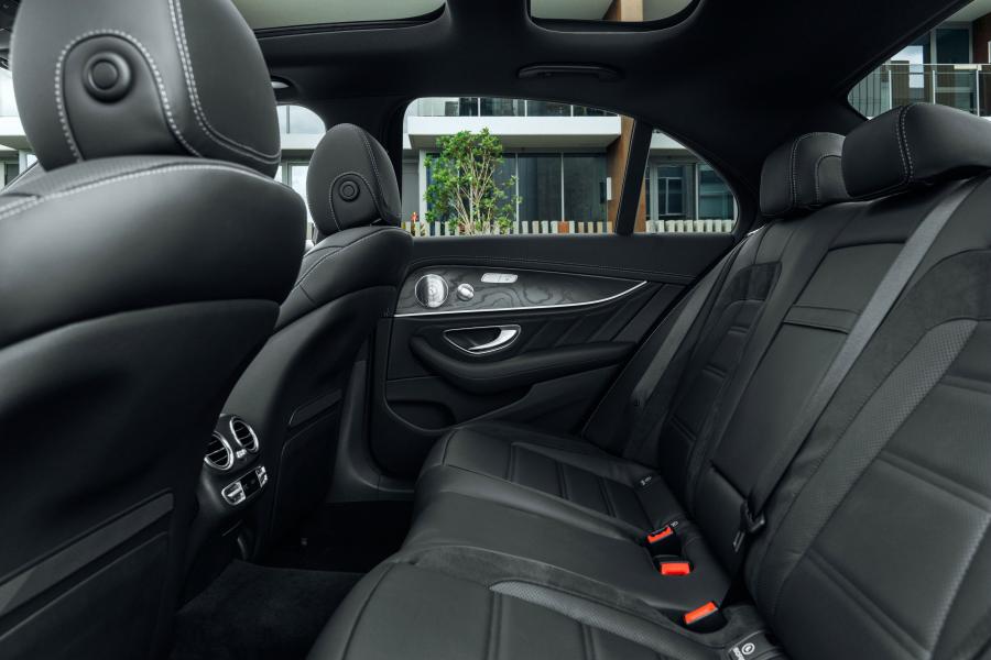  Mercedes-AMG E63 4Matic+ (W213) 2017 года  (AU) (фото 24 из 40)